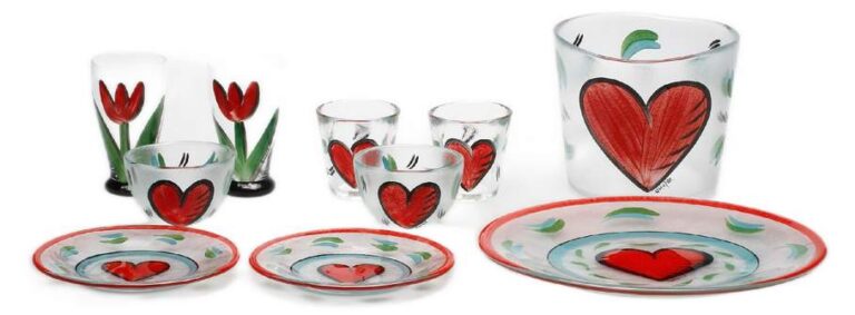 Ulrica Hydman-Vallien Hearts and Tulip Plates Glasses and Vases
